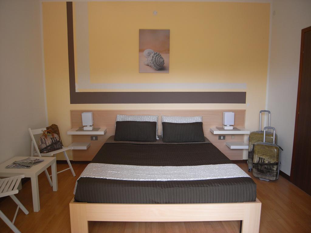 גראדו Hotel Moreri חדר תמונה