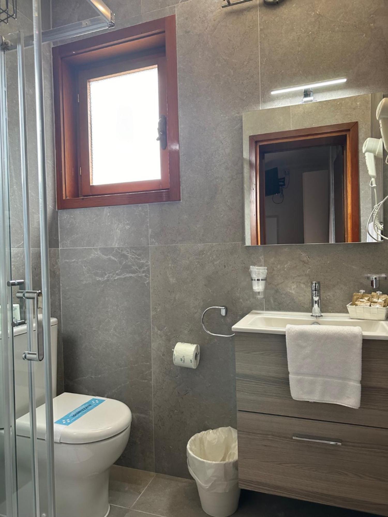 גראדו Hotel Moreri מראה חיצוני תמונה