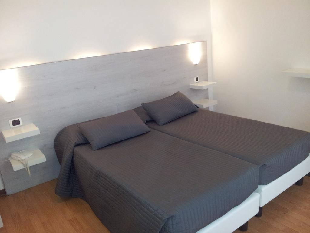 גראדו Hotel Moreri מראה חיצוני תמונה