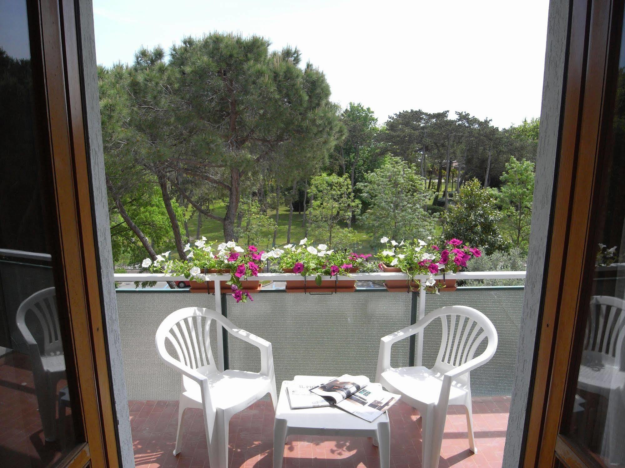 גראדו Hotel Moreri מראה חיצוני תמונה